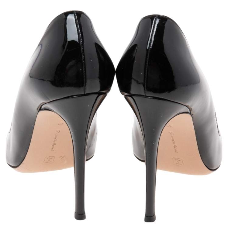 Pre Owned Gianvito Rossi Black Patent Leather Pointed-Toe Pumps Size 40