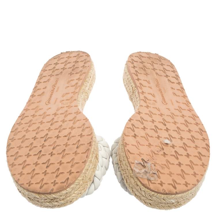 Pre Owned Gianvito Rossi White Braided Leather Marbella Espadrille Slides Size 37.5