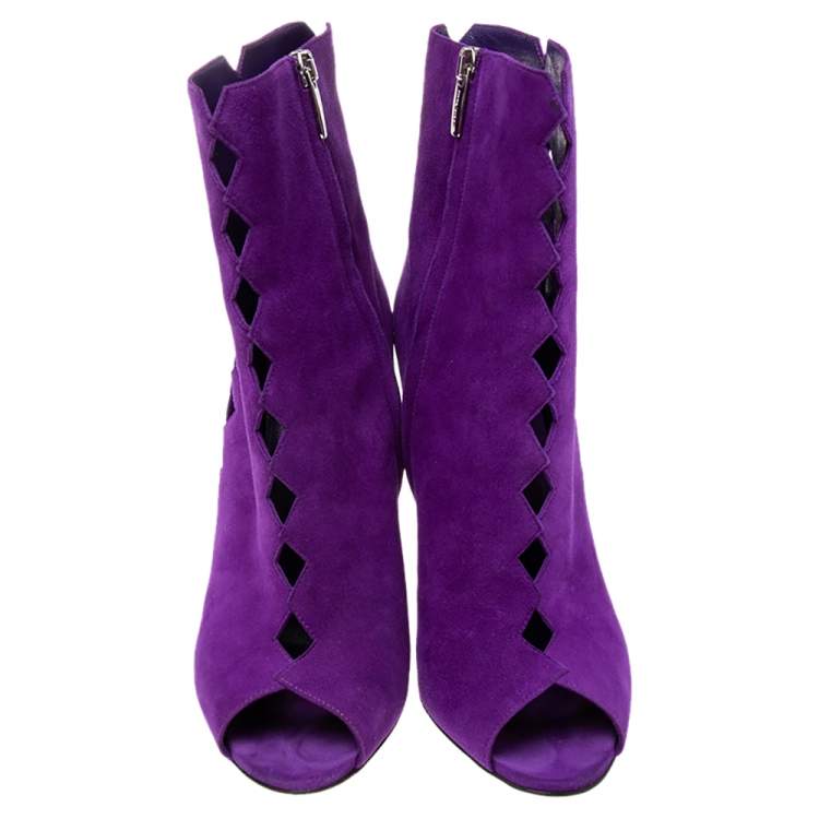 Pre Owned Gianvito Rossi Purple Suede Diamond Cut-Out Peep-Toe Ankle Booties Size 39