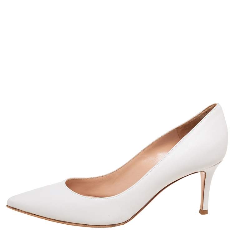 Pre Owned Gianvito Rossi Off White Leather Pointed Toe Pumps Size 36.5 