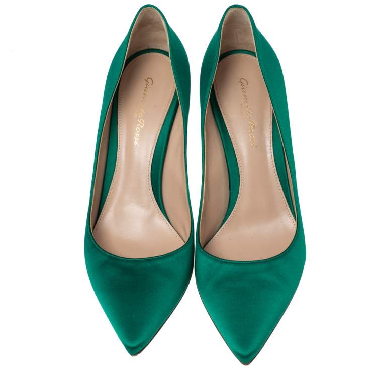 Pre Owned Gianvito Rossi Bottle Green Satin Pointed-Toe Pumps Size 38.5