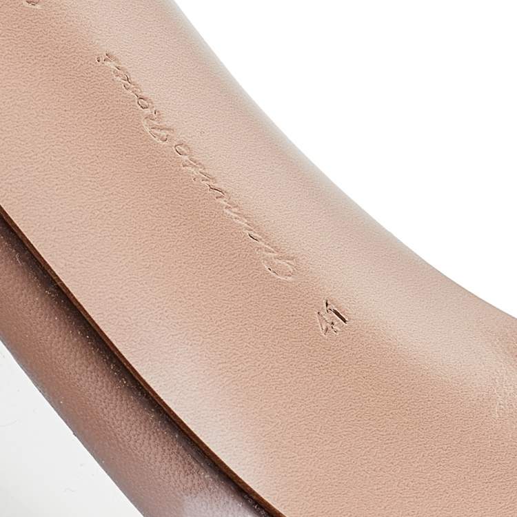 Pre Owned Gianvito Rossi Beige Leather And PVC Plexi Pointed Toe Pumps Size 41