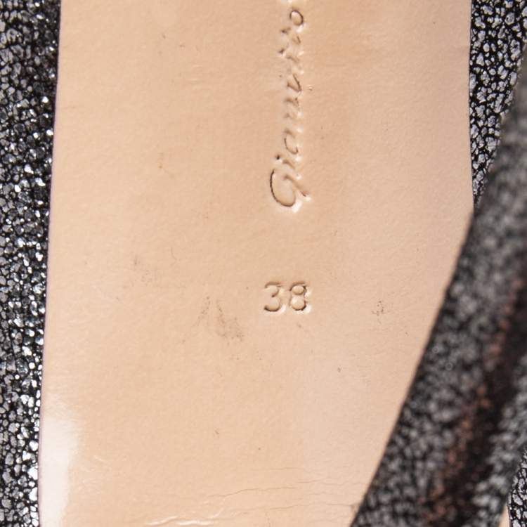 Pre Owned Gianvito Rossi Grey/Black Laminated Suede Vamp Peep-Toe Ankle Booties Size 38