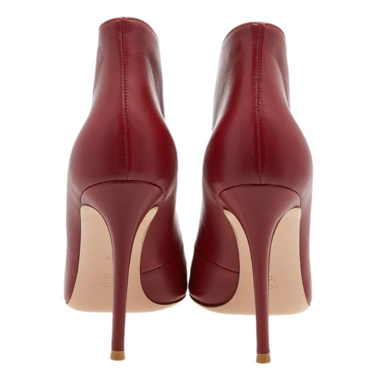 Pre Owned Gianvito Rossi Red Leather Vamp Peep Toe Booties Size 40