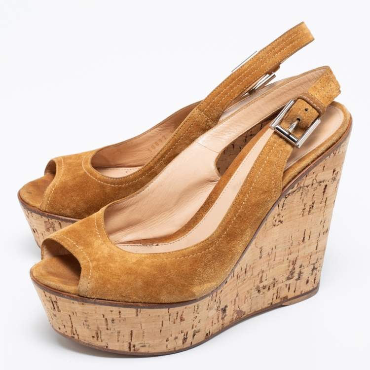 Pre Owned Gianvito Rossi Light Brown Suede Wedge Sandals Size 38