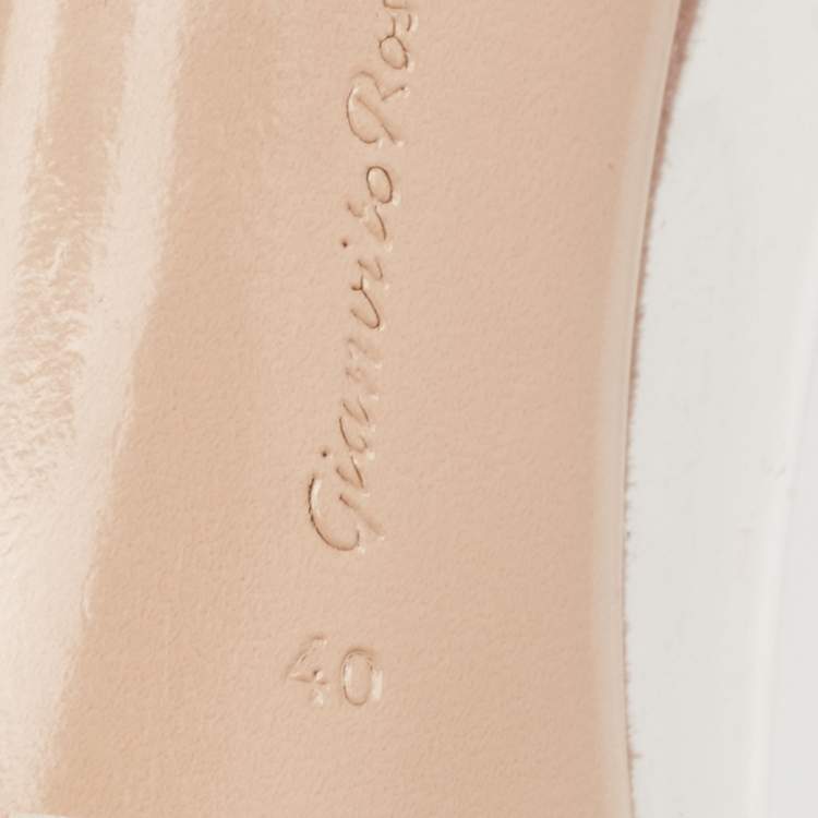 مملوكة مسبقًا Gianvito Rossi Beige Suede and PVC Plexi Pumps Size 40