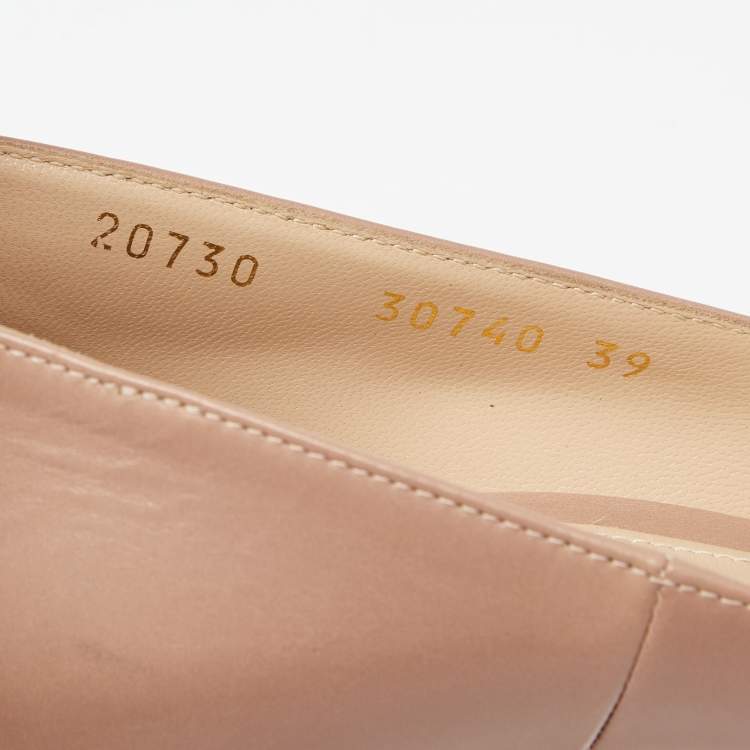 Pre Owned Gianvito Rossi Nude Leather Pointed Toe Pumps Size 39