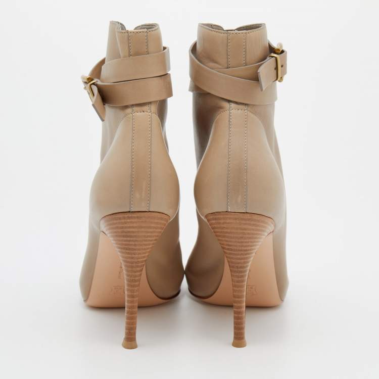 Pre Owned Gianvito Rossi Beige Leather Buckle Lace-Up Ankle Booties Size 36