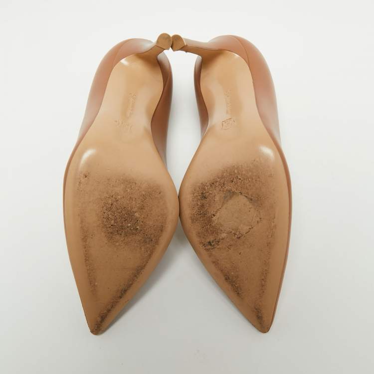 Pre Owned Gianvito Rossi Beige Leather Pointed Toe Pumps Size 36