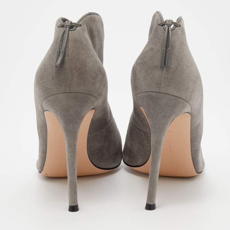 Pre Owned Gianvito Rossi Grey Suede V Neck Booties Size 40
