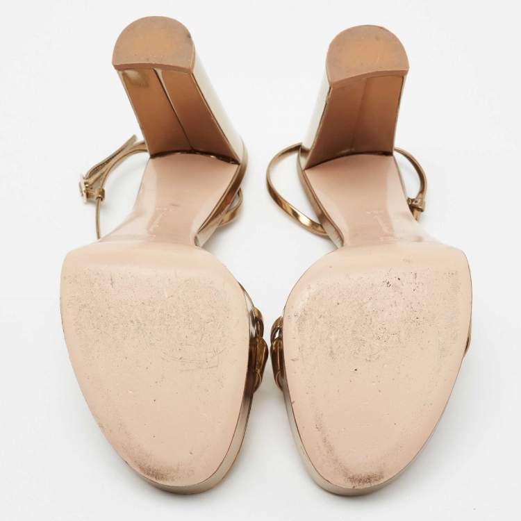 Pre Owned Gianvito Rossi Gold Laminated Leather Asymmetric Platform Sandals Size 39.5