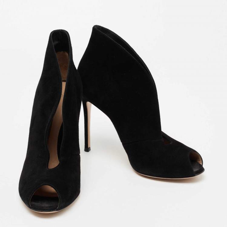 Pre Owned Gianvito Rossi Black Suede Vamp Peep-Toe Booties Size 39
