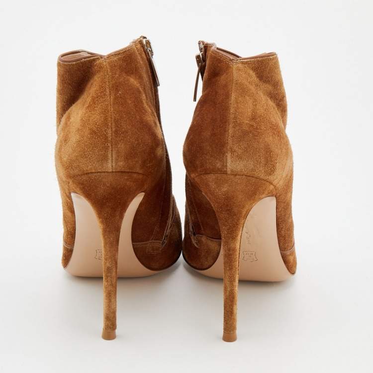 Pre Owned Gianvito Rossi Brown Suede Pointed Toe Ankle Booties Size 41