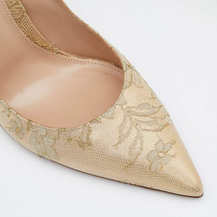 Pre Owned Gianvito Rossi Gold Lace Pointed Toe Pumps Size 40