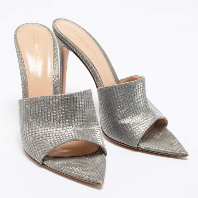 Pre Owned Gianvito Rossi Metallic Grey Textured Fabric Alise Mules Size 38
