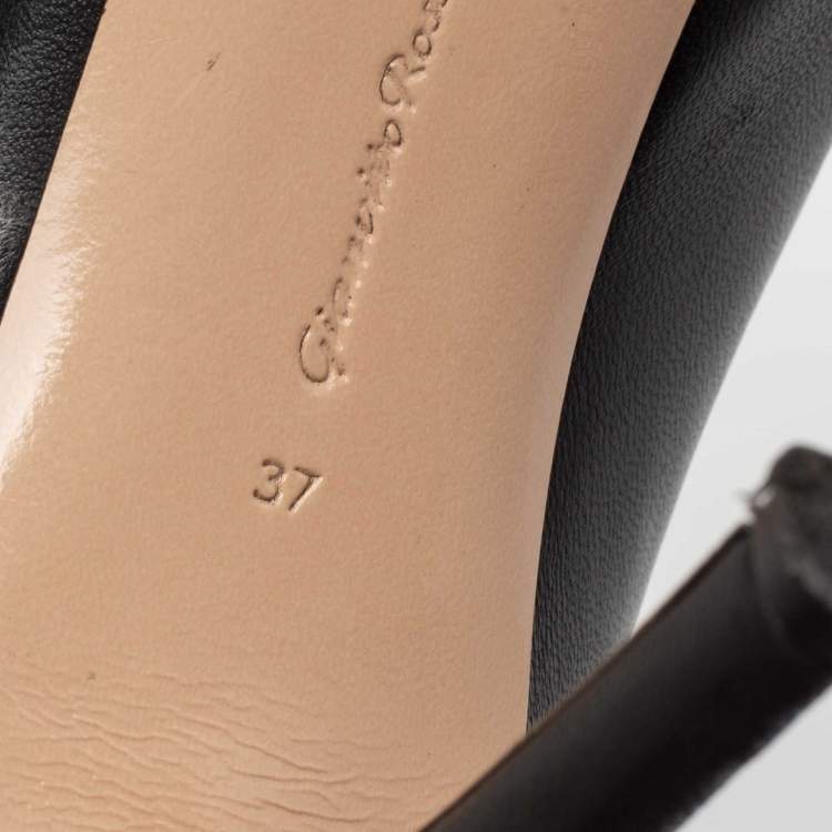 Pre Owned Gianvito Rossi Black Leather Pointed-Toe Pumps Size 37