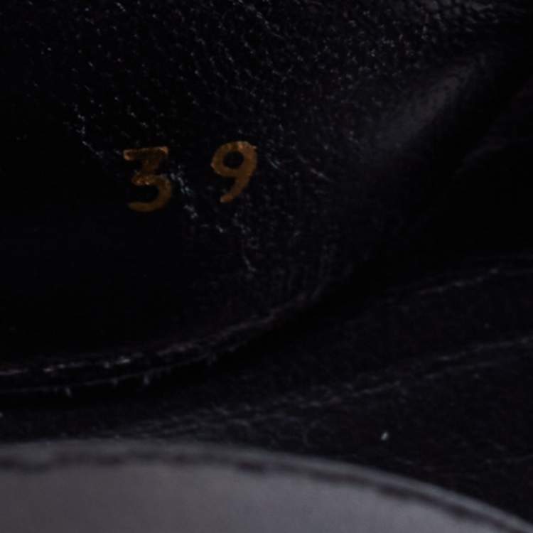 Pre Owned Gianvito Rossi Black Leather Bilbao Flat Sandals Size 39