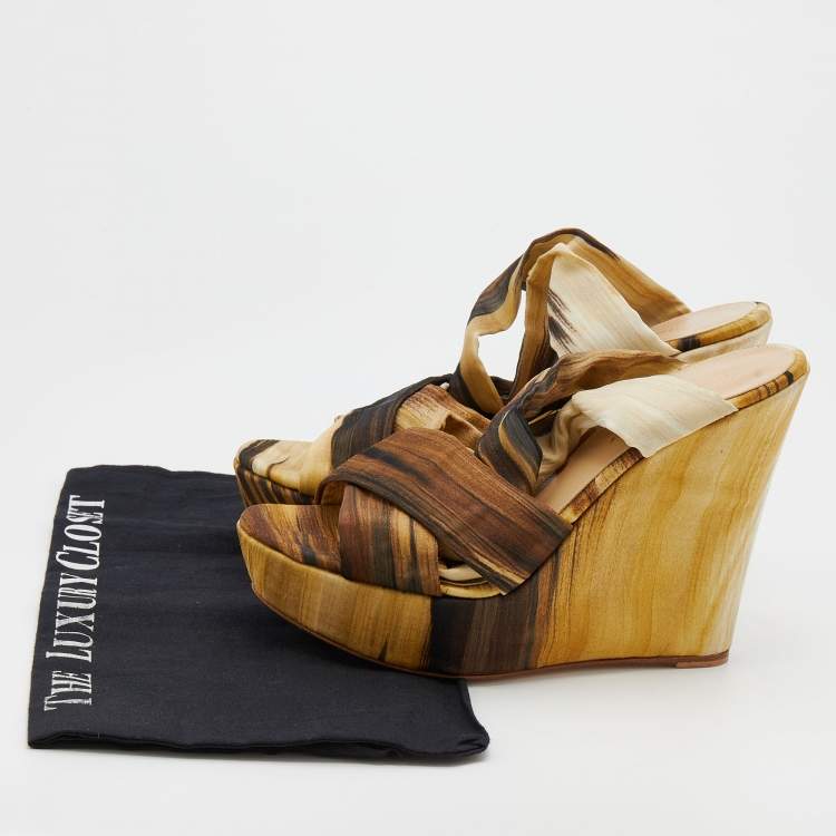 Pre Owned Gianvito Rossi Multicolor Fabric Strappy Ankle Wrap Platform Wedge Sandals Size 38