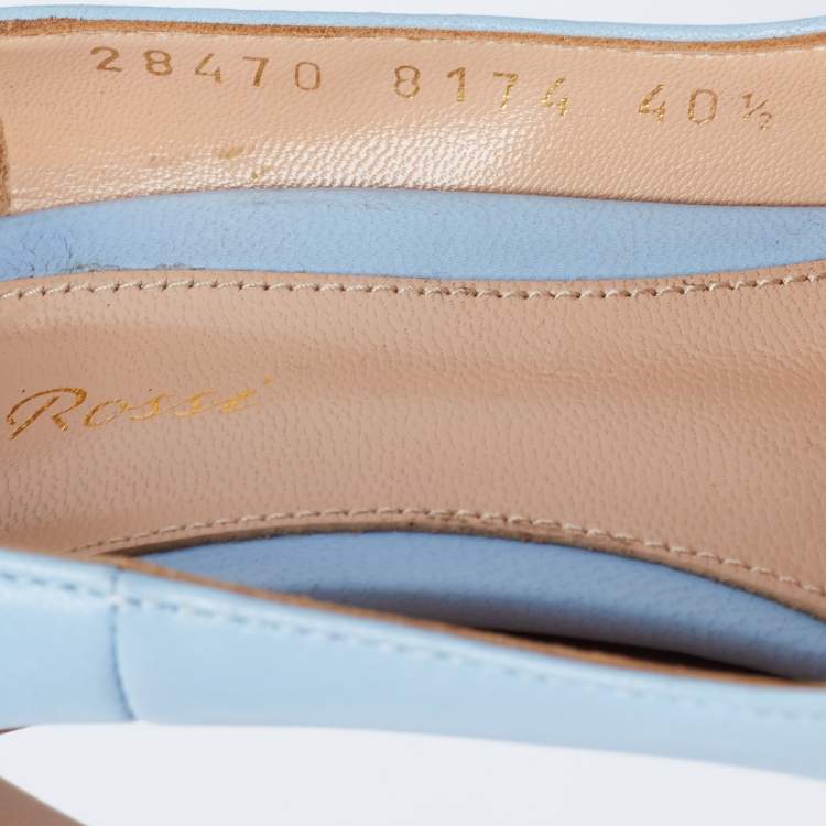 مملوكة مسبقًا Gianvito Rossi Light Blue Leather Pointed Toe Pumps Size 40.5