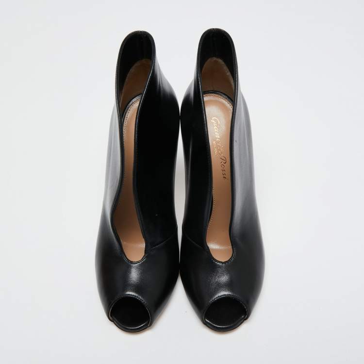 Pre Owned Gianvito Rossi Black Leather Vamp Booties Size 36