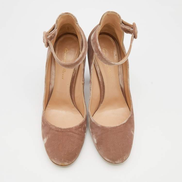 Pre Owned Gianvito Rossi Beige Velvet Block Heel Ankle Strap Pumps Size 39
