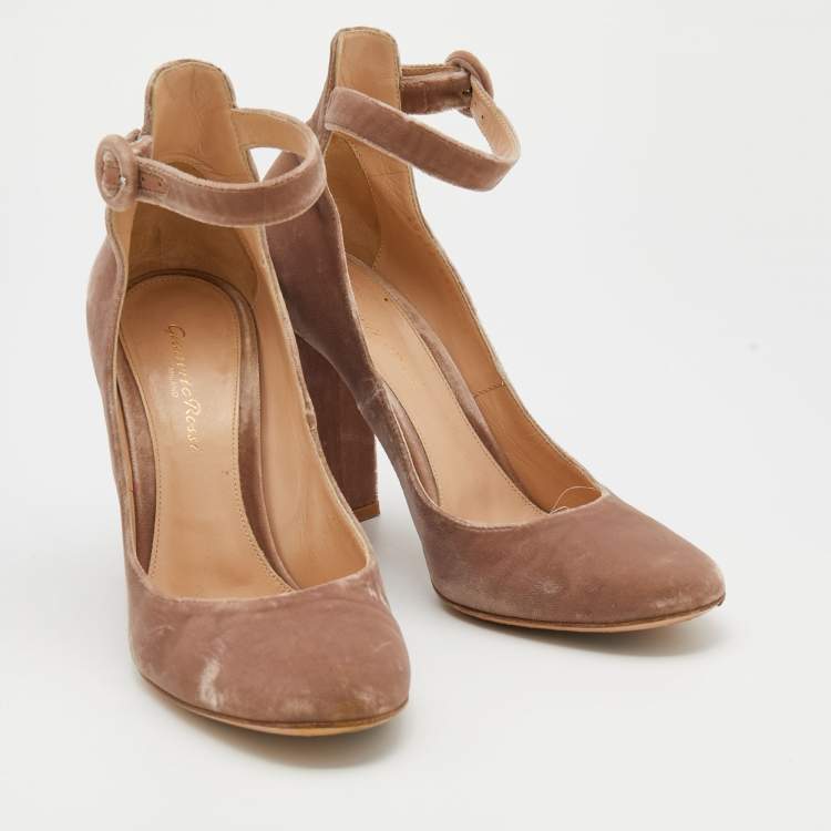 Pre Owned Gianvito Rossi Beige Velvet Block Heel Ankle Strap Pumps Size 39