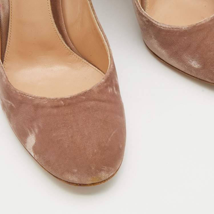Pre Owned Gianvito Rossi Beige Velvet Block Heel Ankle Strap Pumps Size 39