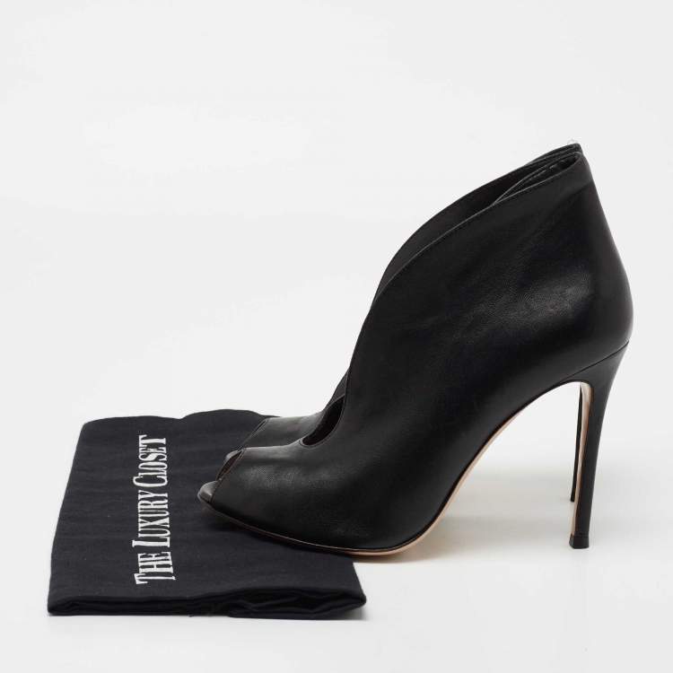 Pre Owned Gianvito Rossi Black Leather V-Neck Peep-Toe Ankle Booties Size 38.5
