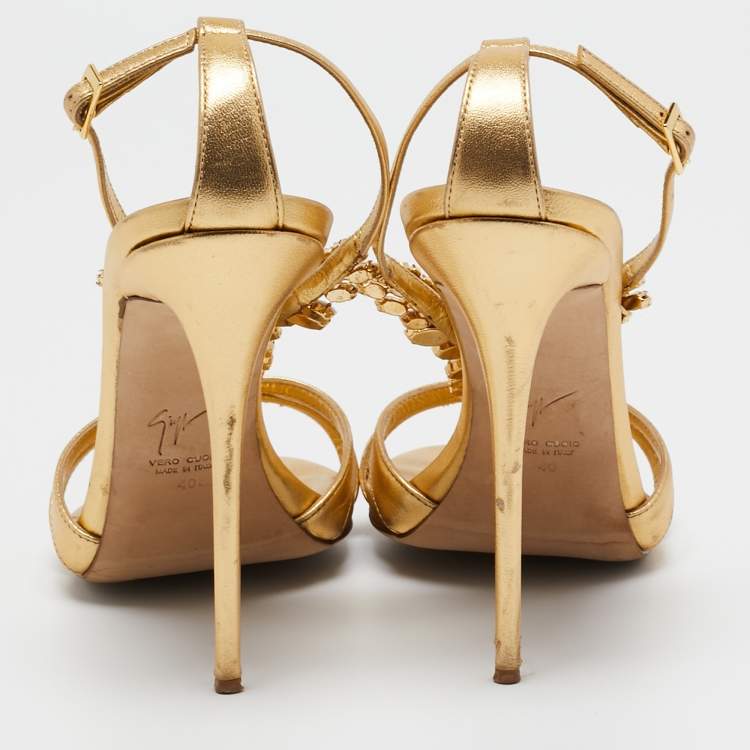 Pre Owned Gianvito Rossi Gold Leather Embellished Ankle Strap Sandals Size 40