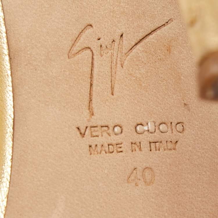 Pre Owned Gianvito Rossi Gold Leather Embellished Ankle Strap Sandals Size 40