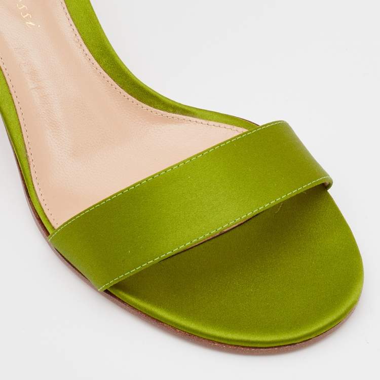 Pre Owned Gianvito Rossi Green Satin Ankle Strap Sandals Size 36.5