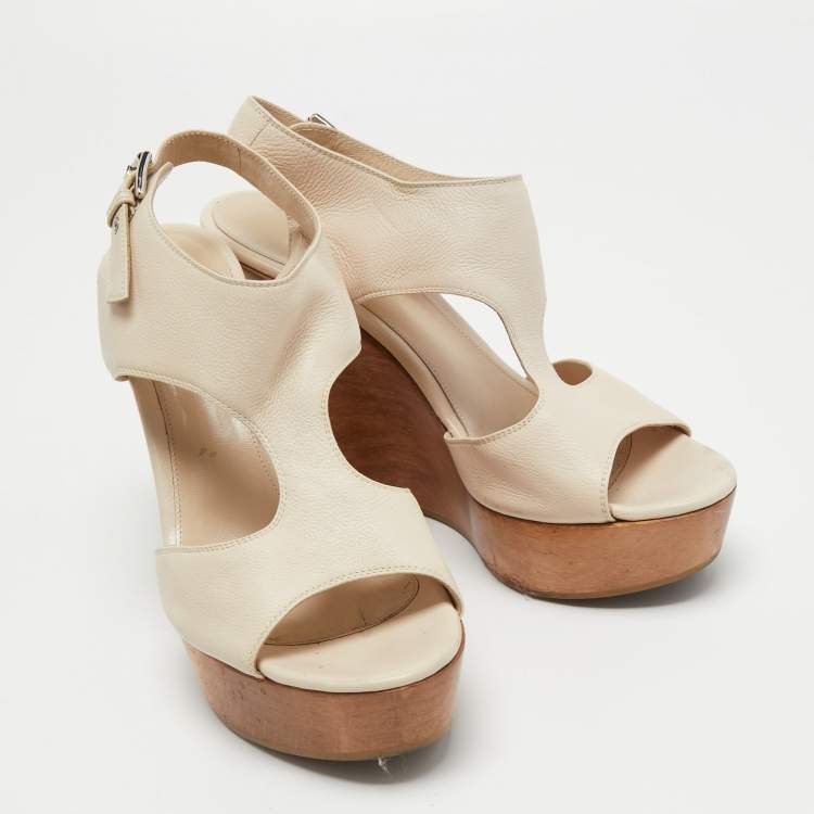 Pre Owned Gianvito Rossi Cream Leather Ankle Strap Platform Wedge Sandals Size 40.5