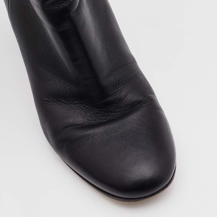 Pre Owned Gianvito Rossi Black Leather Ankle Length Boots Size 37