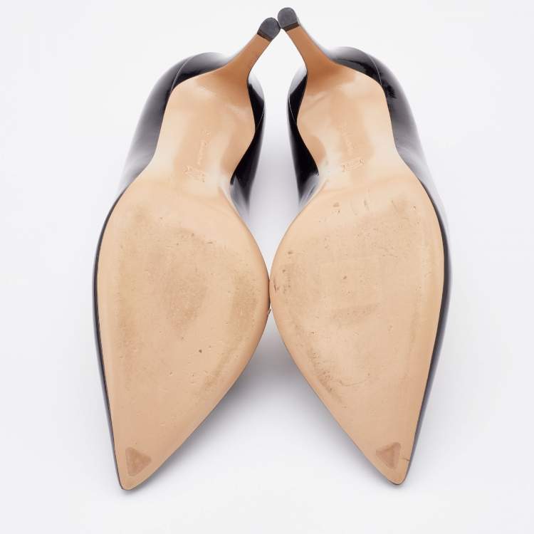 مملوكة مسبقًا Gianvito Rossi Black Patent Leather Pointed Toe Pumps Size 38