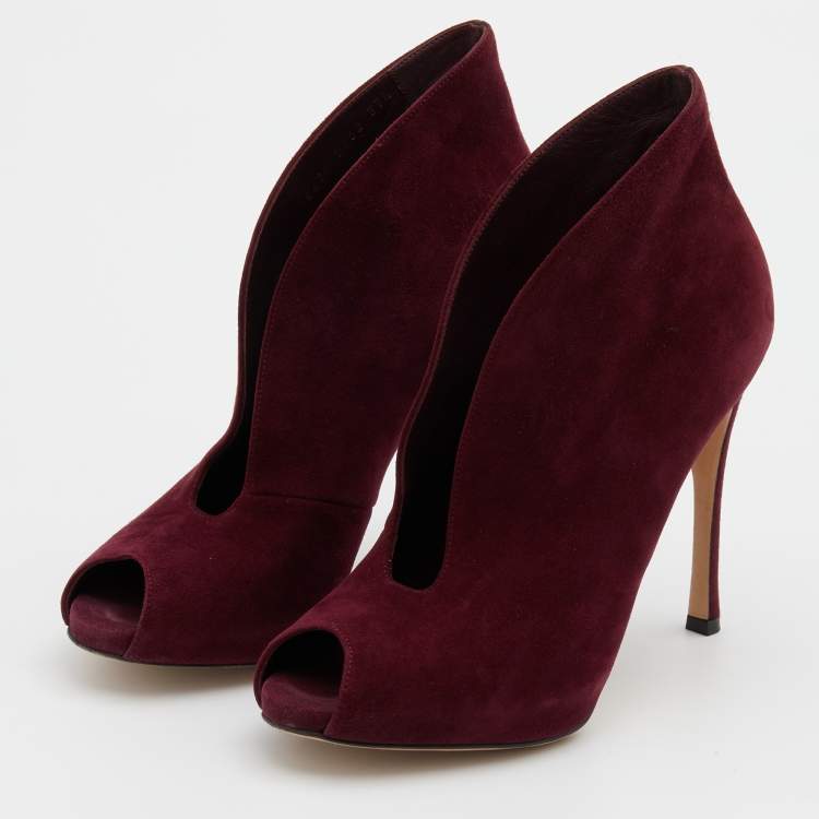Pre Owned Gianvito Rossi Burgundy Suede Vamp Platform Booties Size 37.5
