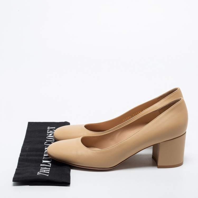 Pre Owned Gianvito Rossi Beige Leather Block Heel Pumps Size 40.5