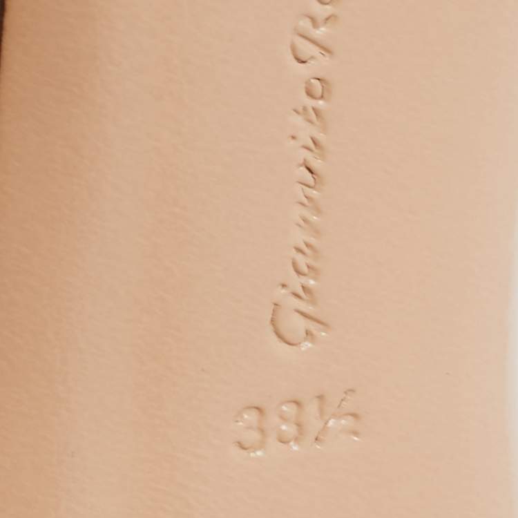 Pre Owned Gianvito Rossi Cream Patent Leather and PVC Plexi Pumps Size 38.5