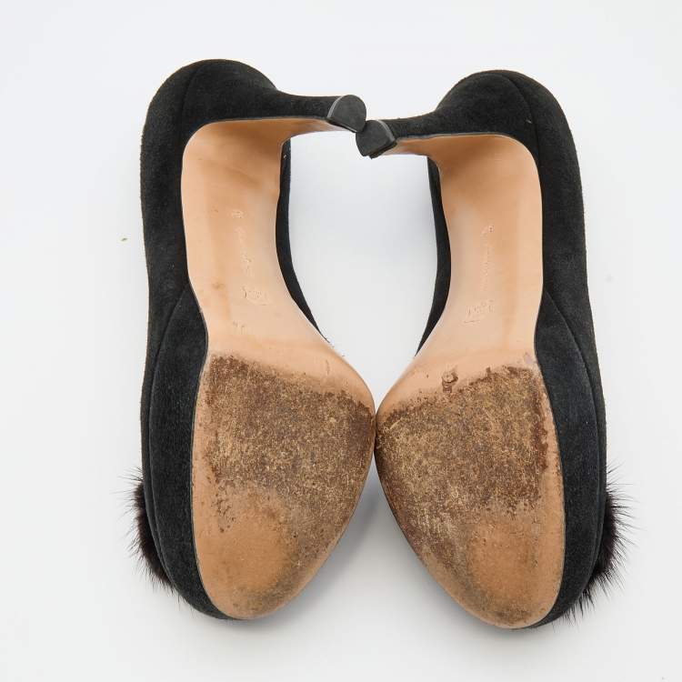 Pre Owned Gianvito Rossi Black Suede and Mink Fur Platform Pumps Size 37