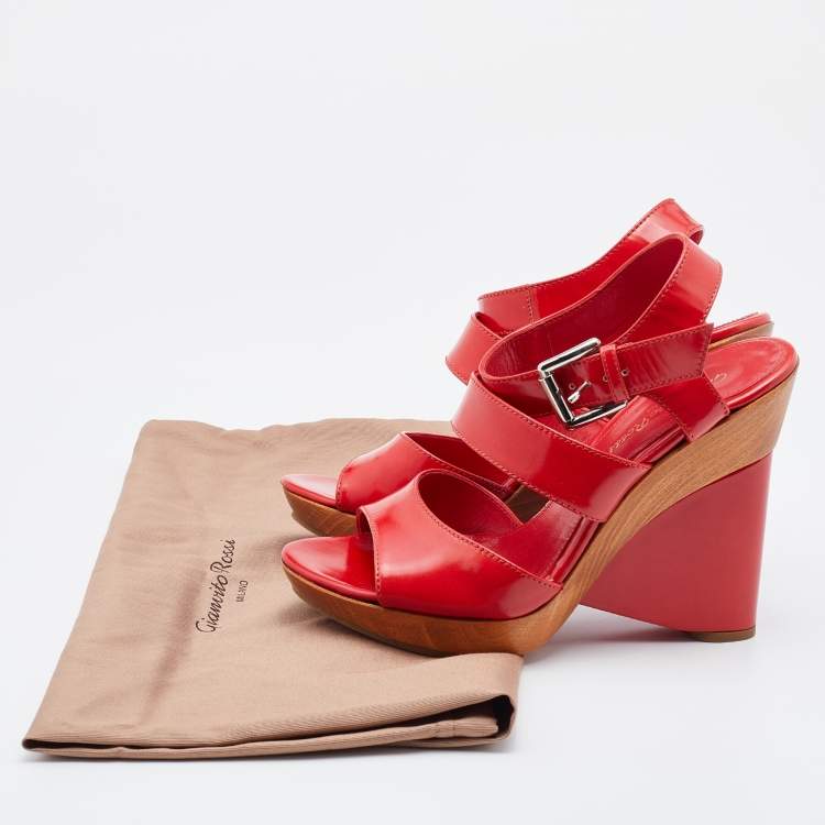 مملوكة مسبقًا Gianvito Rossi Red Leather Wedge Strappy Sandals Size 37.5 