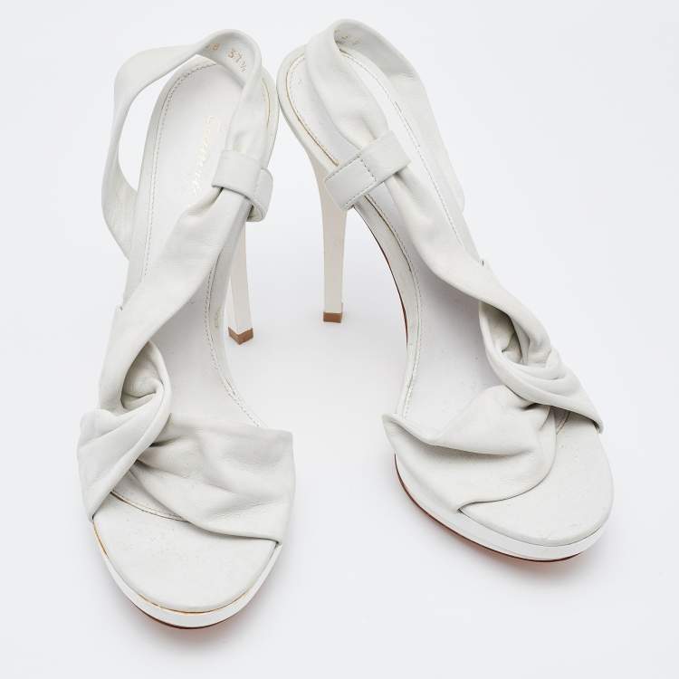 Pre Owned Gianvito Rossi White Leather Strappy Platfrom Sandals Size 37.5