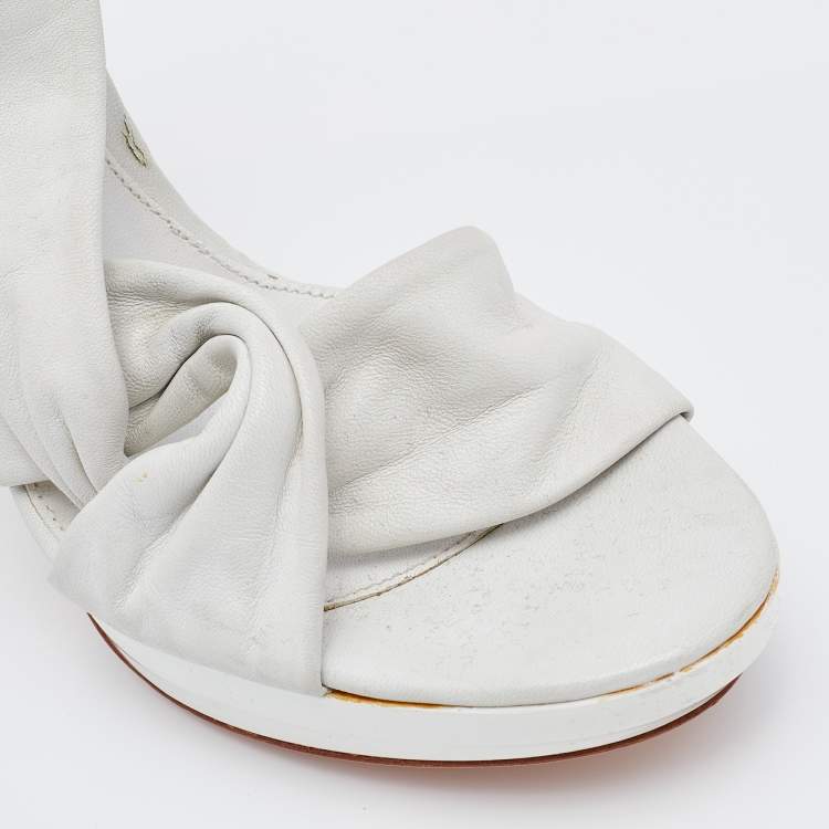 Pre Owned Gianvito Rossi White Leather Strappy Platfrom Sandals Size 37.5