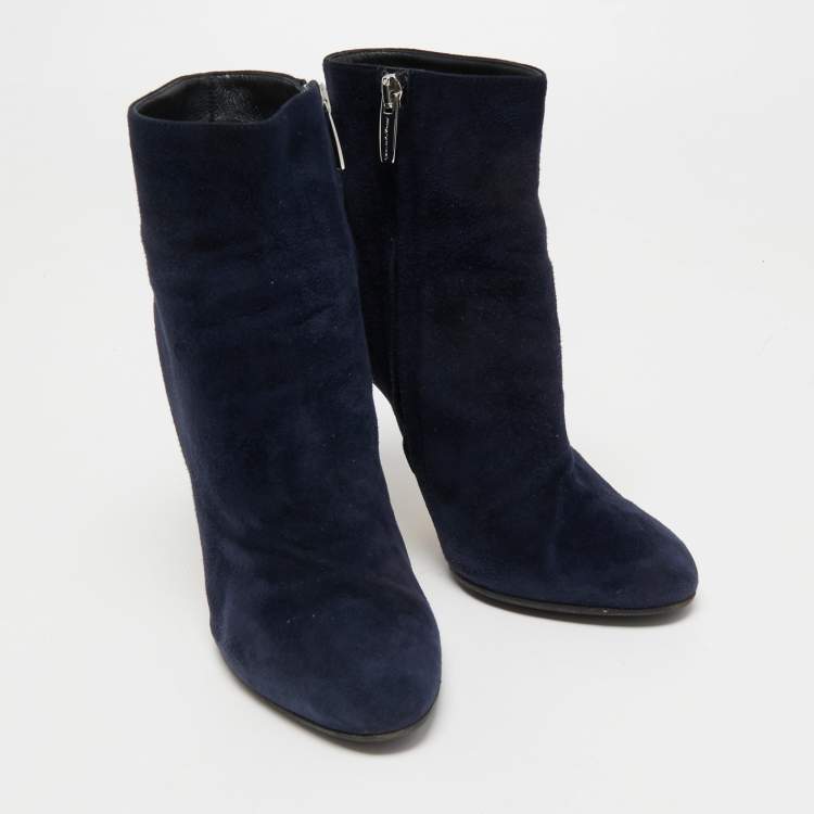 Pre Owned Gianvito Rossi Navy Blue Suede Ankle Booties Size 37