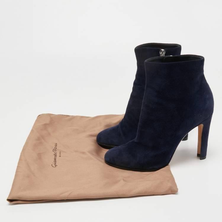 Pre Owned Gianvito Rossi Navy Blue Suede Ankle Booties Size 37