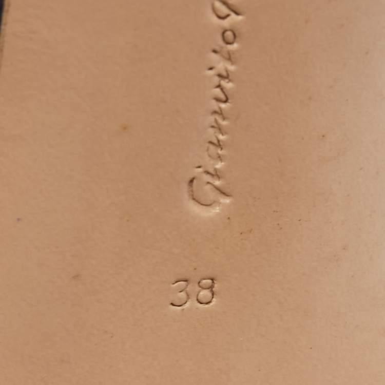 Pre Owned Gianvito Rossi Purple Suede Ankle Strap Pumps Size 38