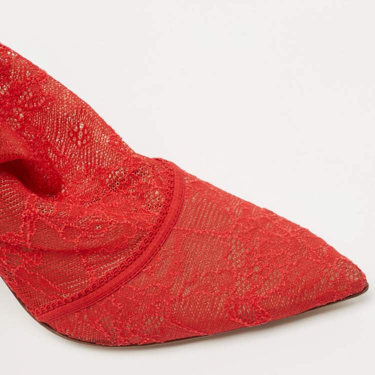 Pre Owned Gianvito Rossi Red Lace and Suede Brinn Booties Size 38.5