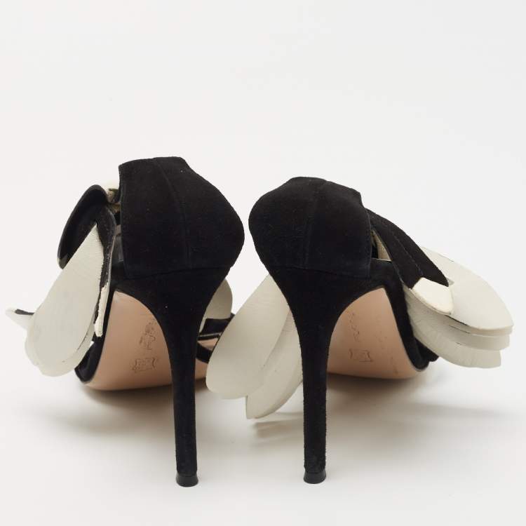 Pre Owned Gianvito Rossi Black Suede Fringe Ankle Tie Sandals Size 38.5