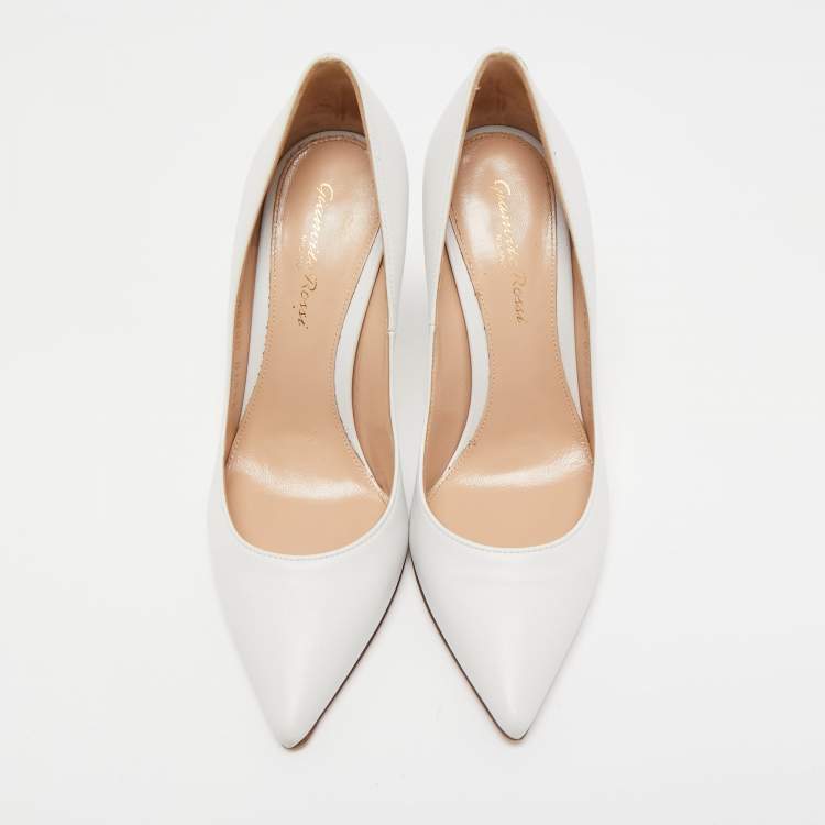 Pre Owned Gianvito Rossi White Leather Pointed Toe Pumps Size 36
