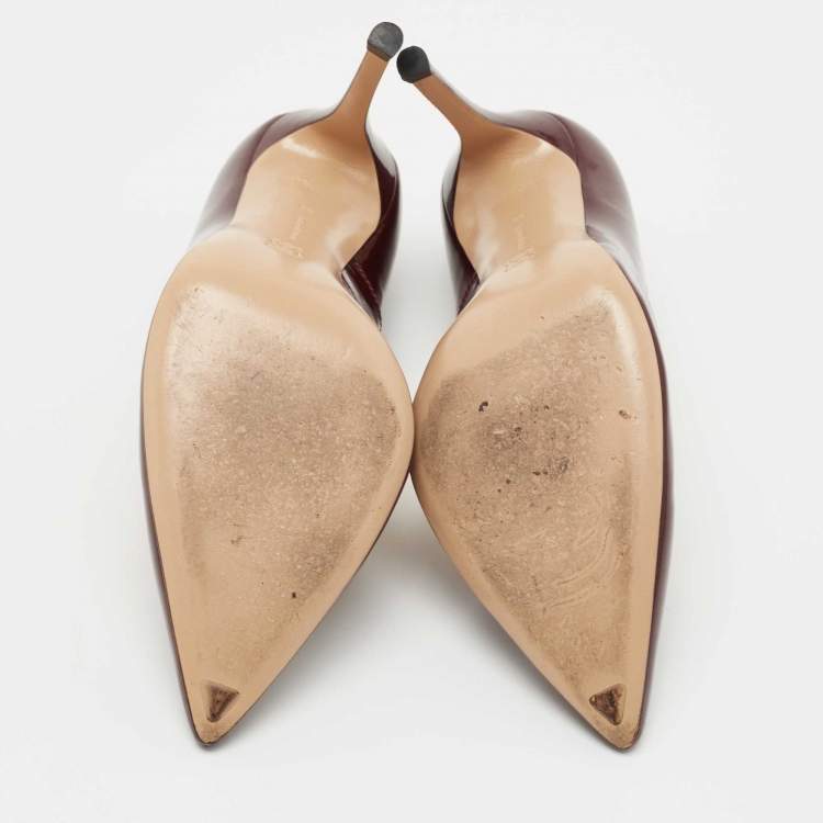 Pre Owned Gianvito Rossi Burgundy Patent Leather Pointed Toe Pumps  Size 36