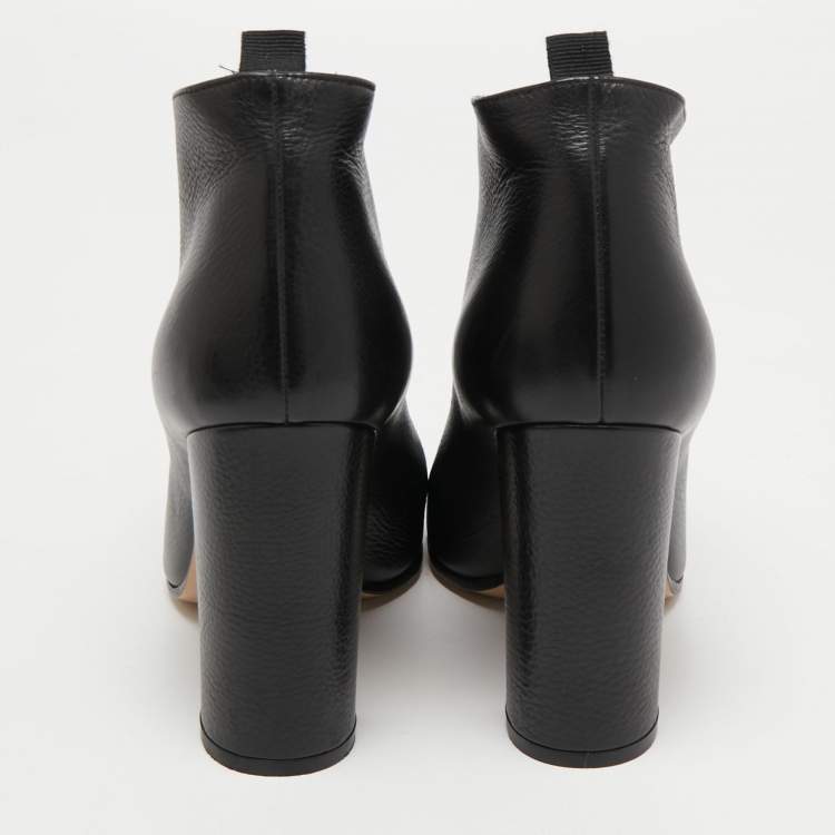 Pre Owned Gianvito Rossi Black Leather Ankle Boots Size 37