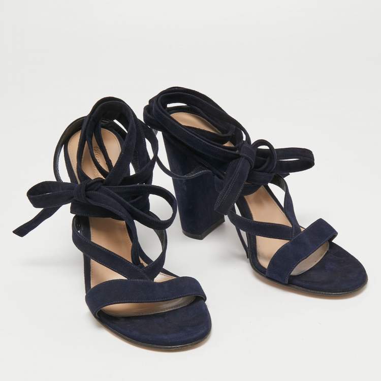 مملوكة مسبقًا Gianvito Rossi Navy Blue Suede Ankle Wrap Sandals Size 40